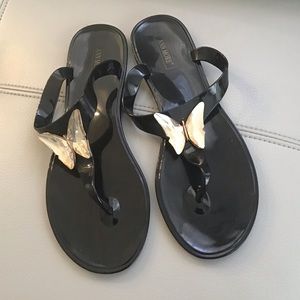 Ann More Women’s Black and Gold Silver Spring Sandals Sz 9